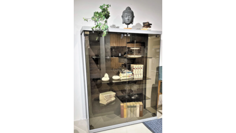 Hauptfoto Hartmann Vitrine BRIK