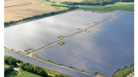 Solarfeld (Quelle pixabay)