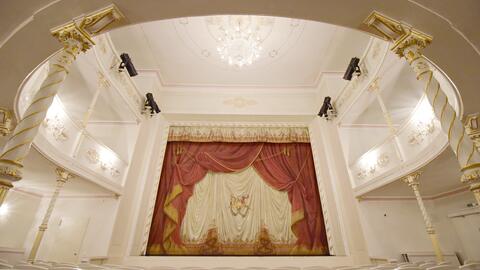 stadttheater-innenraum-vorhang_dsc8036