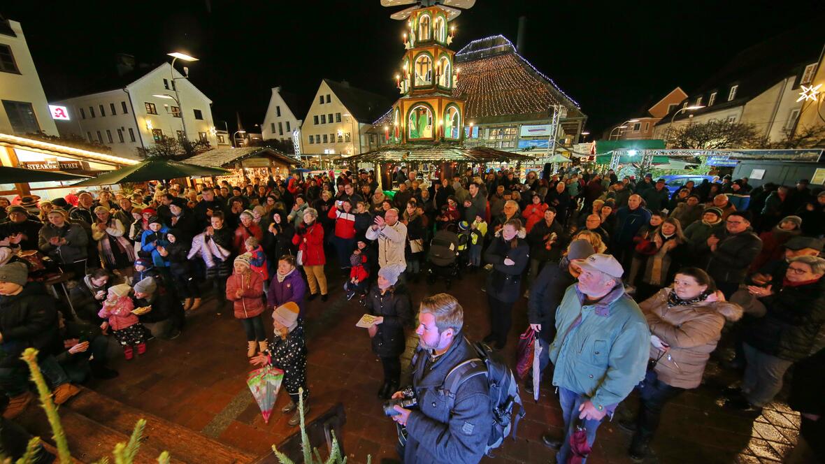 weihnachtsmarkt-am-schrannenplatz