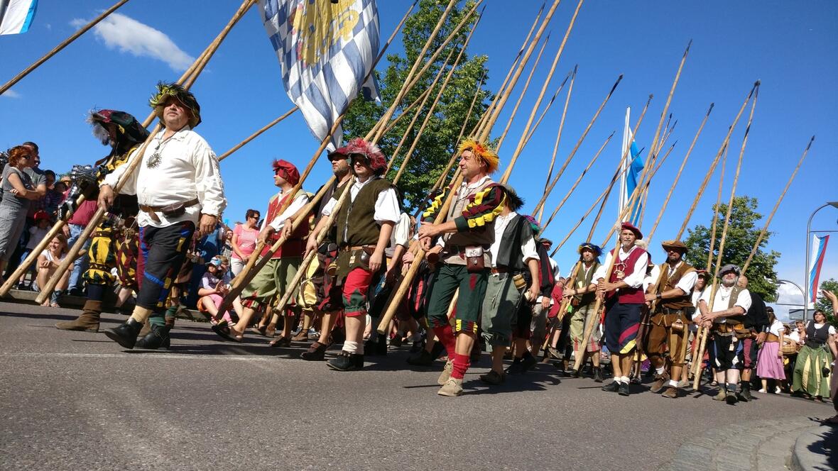 2017-06-30-171815-die-landsknechte-mit-ihren-lanzen