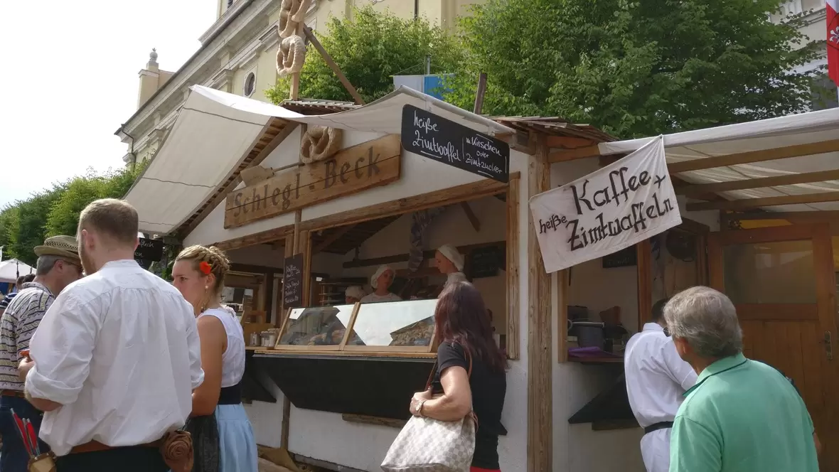 2017-07-09-170509-kaffee-und-heisse-waffeln