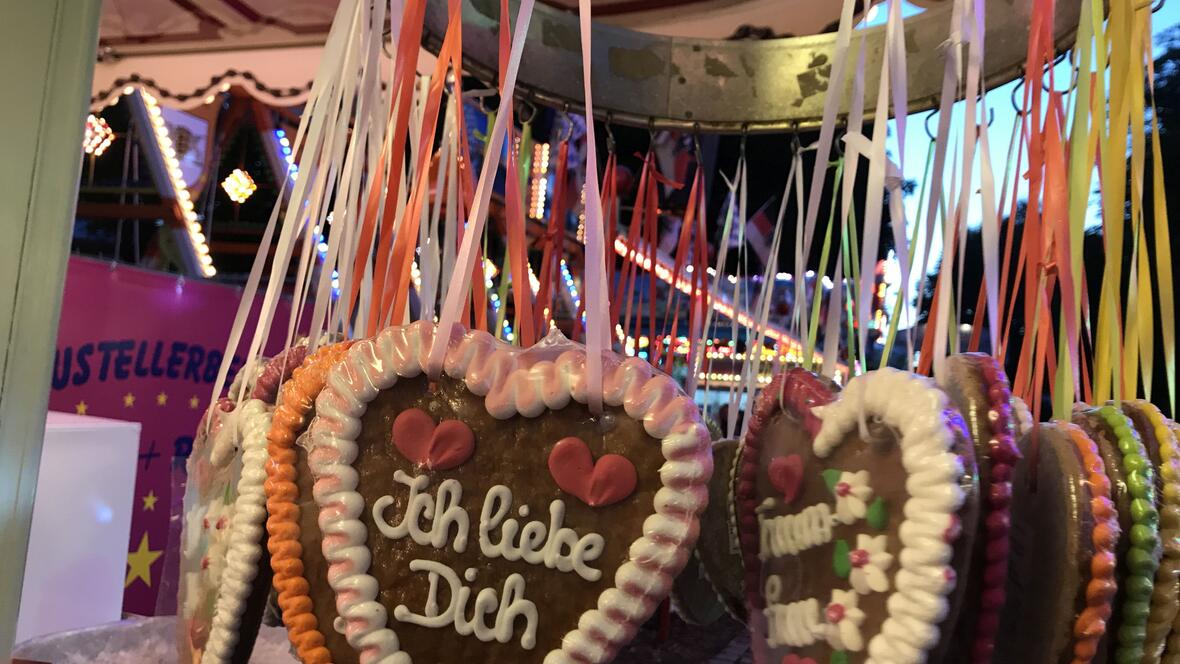 2017-07-29-2931-das-lebkuchenherz-der-suesseste-liebesbeweis-auf-dem-volksfest
