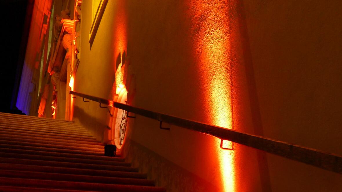 2017-10-14-1020138-treppe-des-neuburger-rathaus