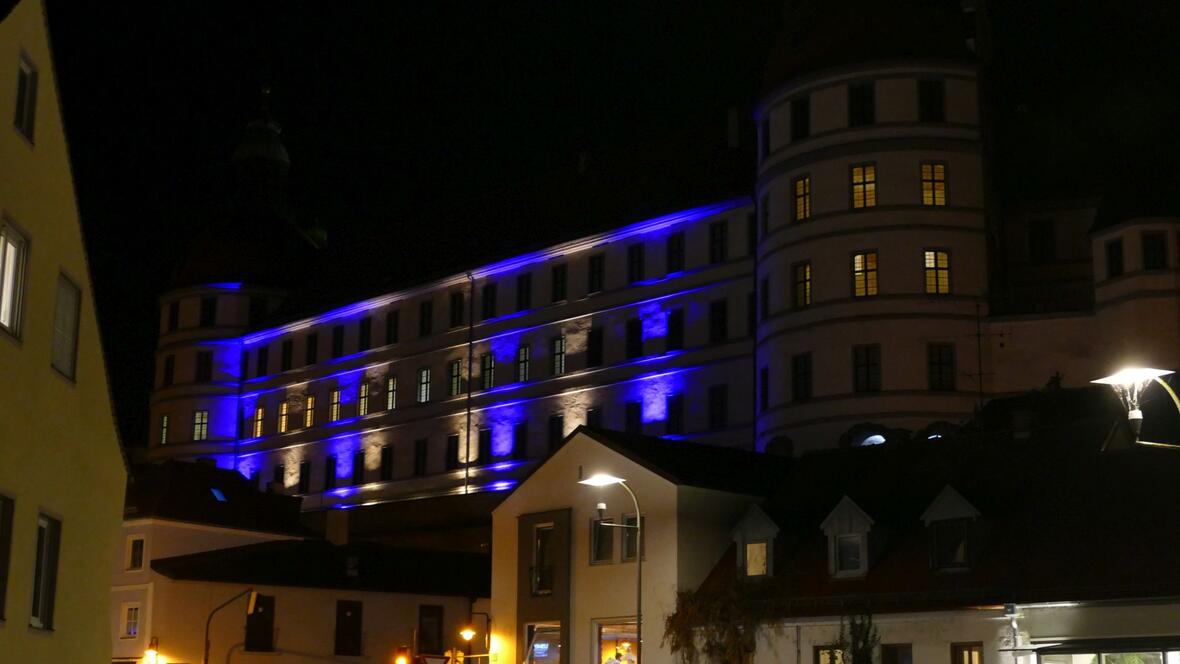 2017-10-14-1020357-blick-auf-das-neuburger-schloss-vom-donaukai