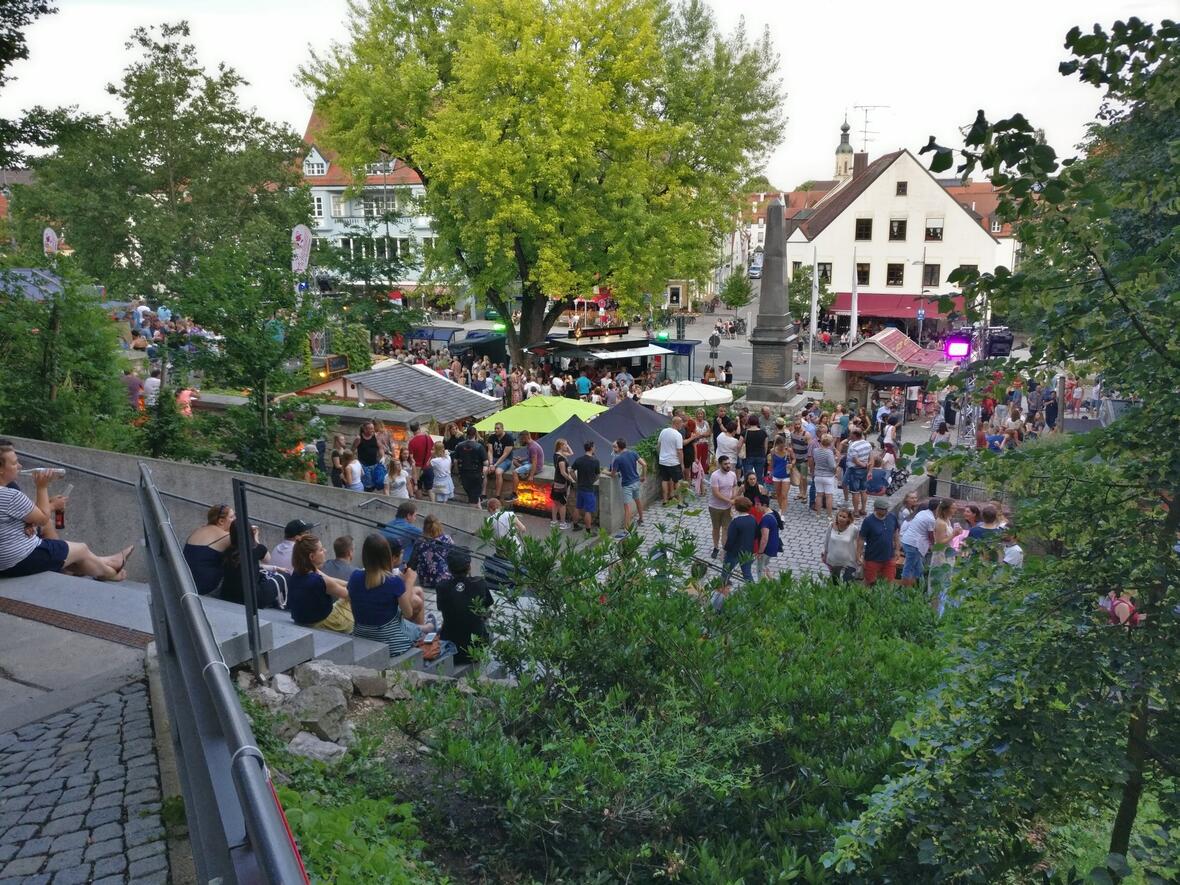 2018-06-08-195750-blick-in-den-gut-besuchten-hofgarten