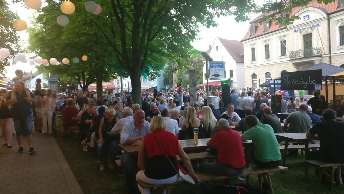 2018-06-10-201549-das-hofgartenfest-war-an-allen-3-tagen-gut-besucht