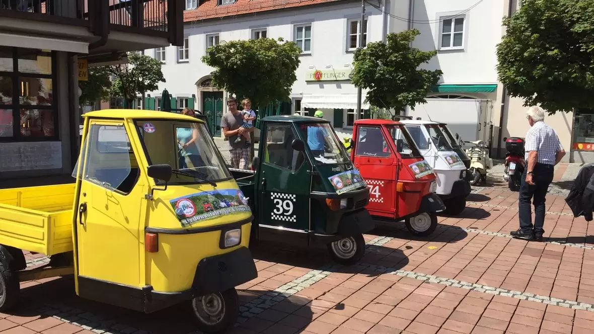 auch-apes-waren-auf-dem-vespa-treffen-vertreten