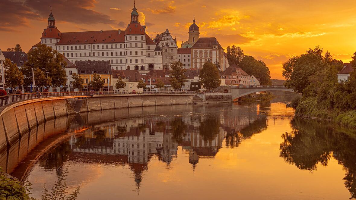 Sonnenuntergang an der Donau