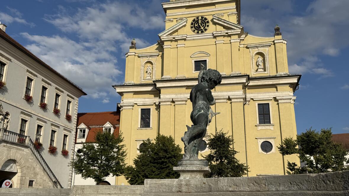 Aufgenommen vom Marienbrunnen auf dem Karlsplatz