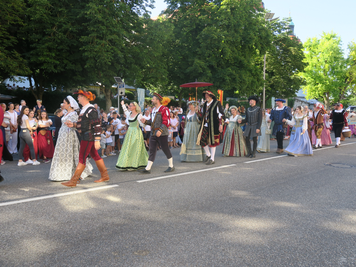 schlossfest-umzug