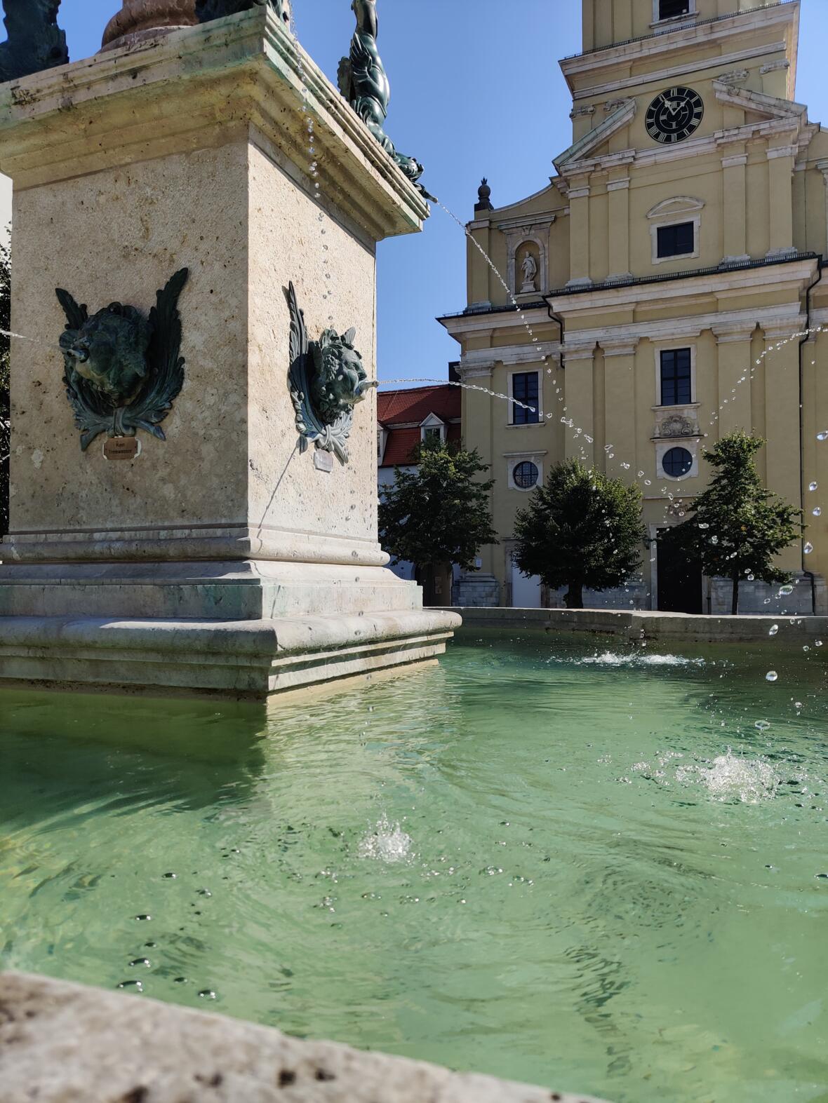 marienbrunnen-am-karlsplatz