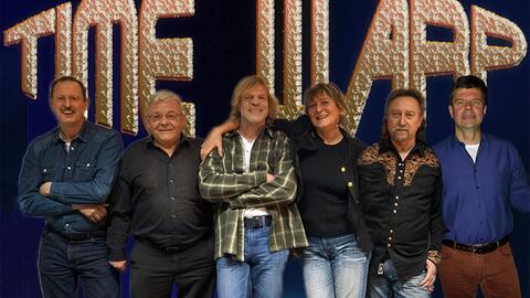 2025-09-01_22-39-13-time_warp_band_foto
