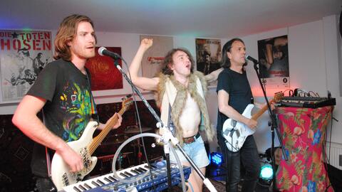 2025-12-16_10-35-53-bum_bum_band_2