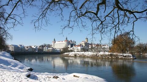 schloss-im-winter-c-dominik-weiss