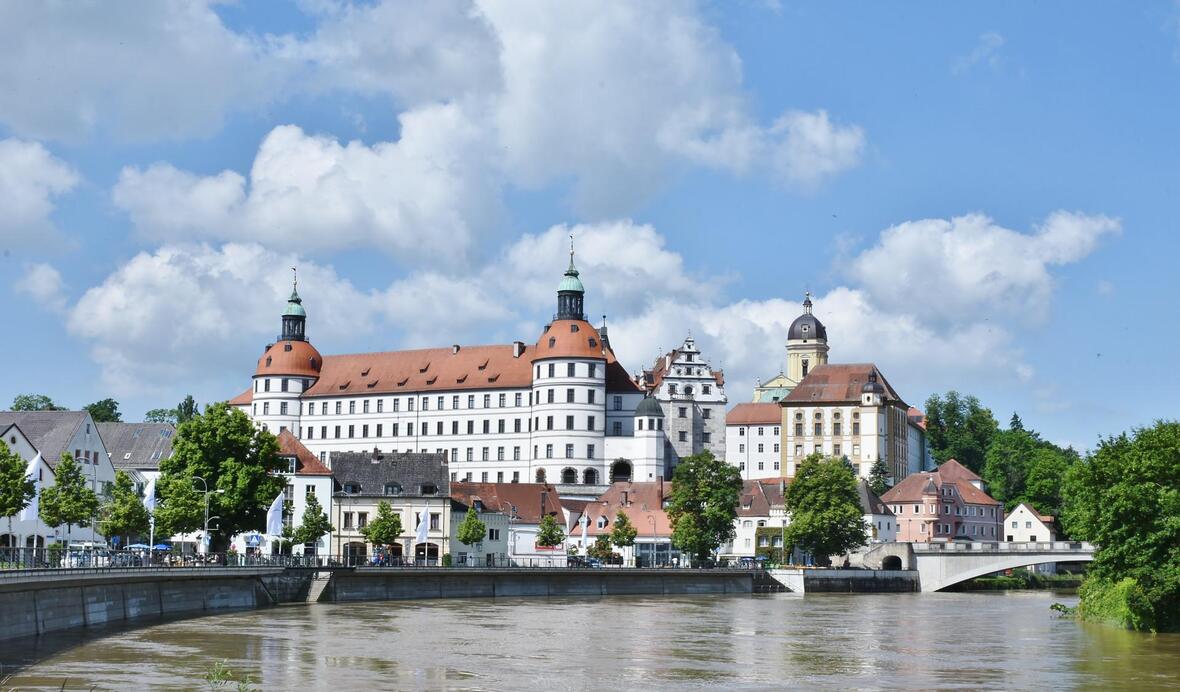 schloss-neuburg