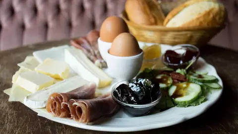 muttertagsbrunch-mary-s-cafe-neuburg-donau