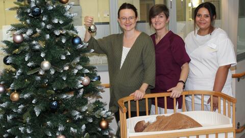 Eine Weihnachtsaktion der besonderen Art am AMEOS Klinikum St. Elisabeth Neuburg