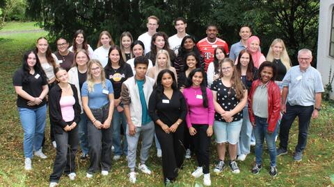 2024_09_06_ausbildungsstart-ameos-institut-sued-neuburg