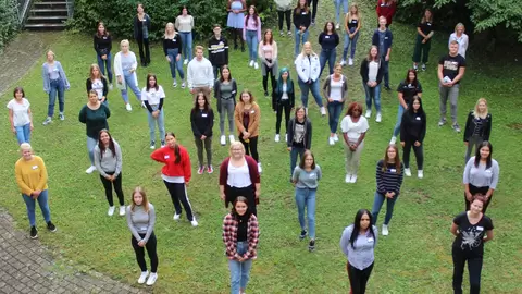 48 neue Auszubildenden begannen ihren beruflichen Werdegang am 01.09.2020 in der KJF Klinik Sankt Elisabeth.