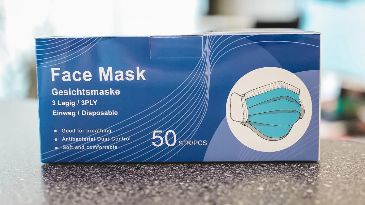 op-masken-verpackung-blau