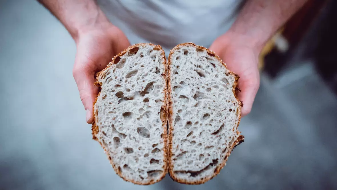 baeckerei-schlegl-luftiges-brot-innen
