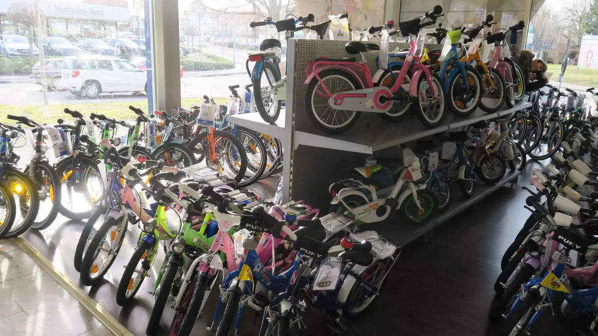 bike-markt-gmbh-neuburg-grosse-auswahl-fuer-die-kleinen-fahrradanfaenger