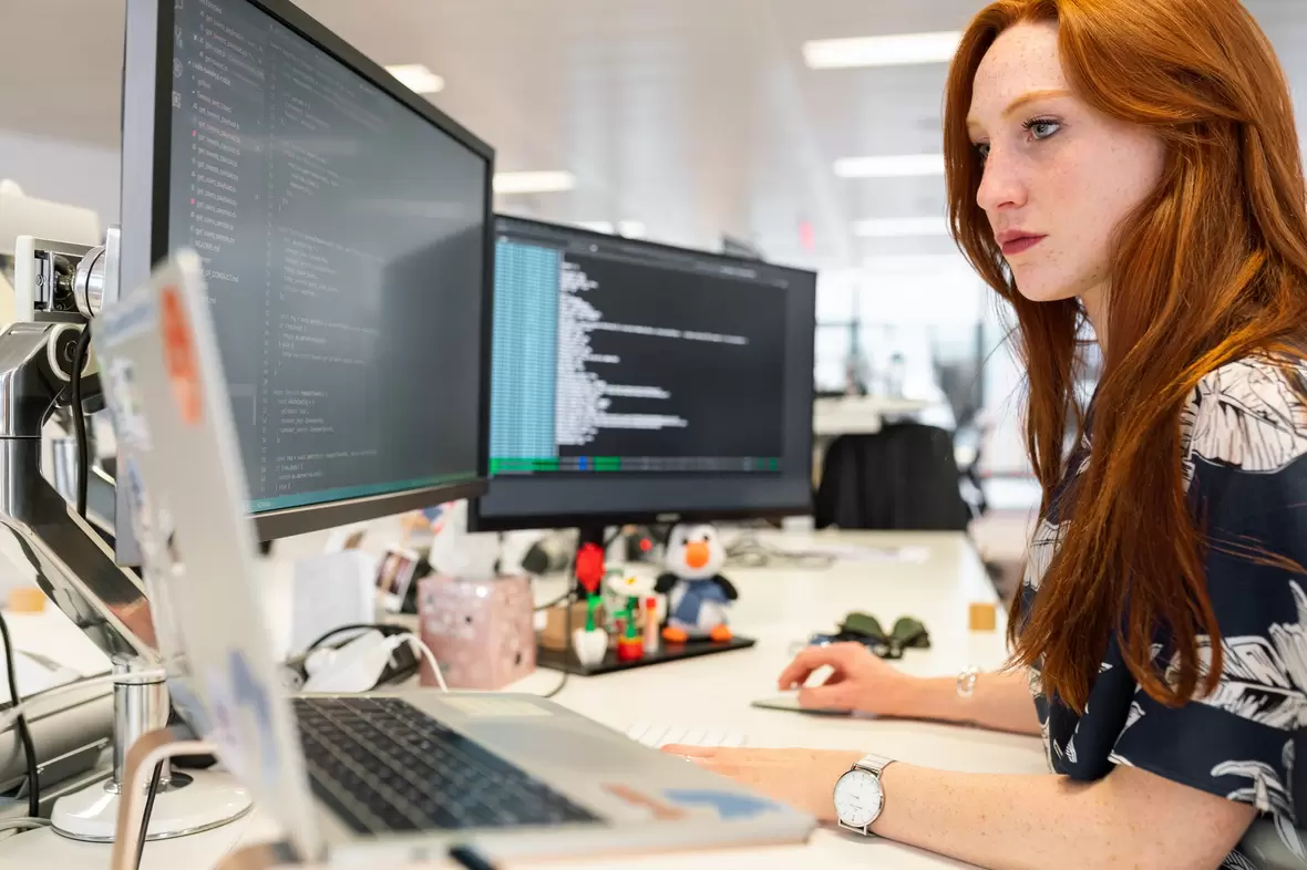 ausbildung-zur-zum-fachinformatikeri-n-anwendungsentwicklung-bei-data-factory-in-neuburg-computer