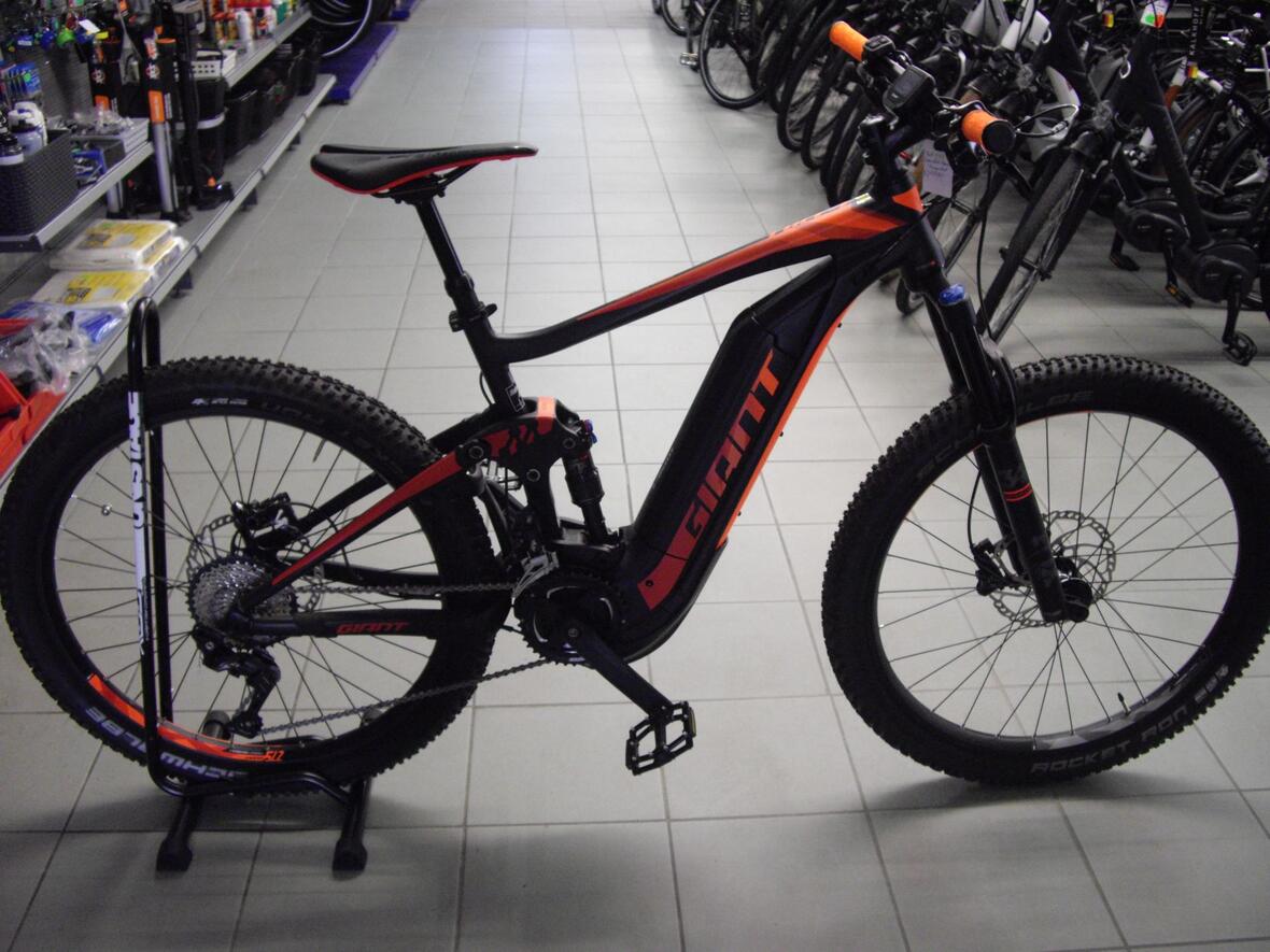 giant-full-e-1