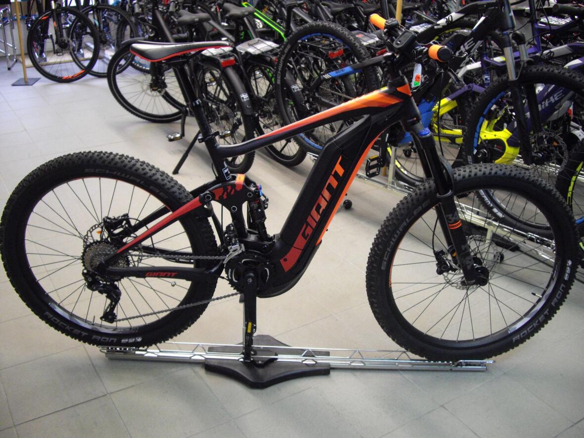 giant-full-e-11