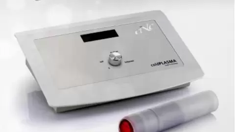 Gerät für Cold Plasma Behandlungen bei Kosmetik Oppenheimer
