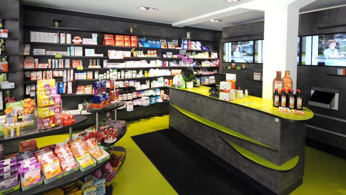 ostend-apotheke-innen-theke
