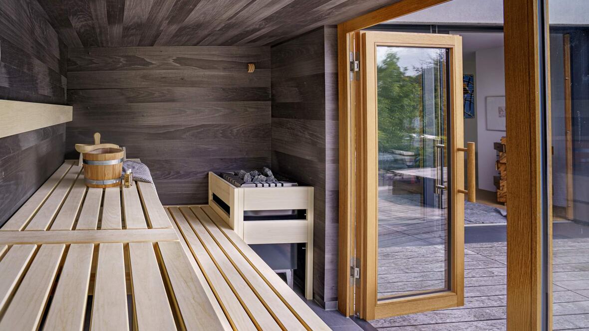 sauna-mit-naturholz-schreinerei-pettmesser