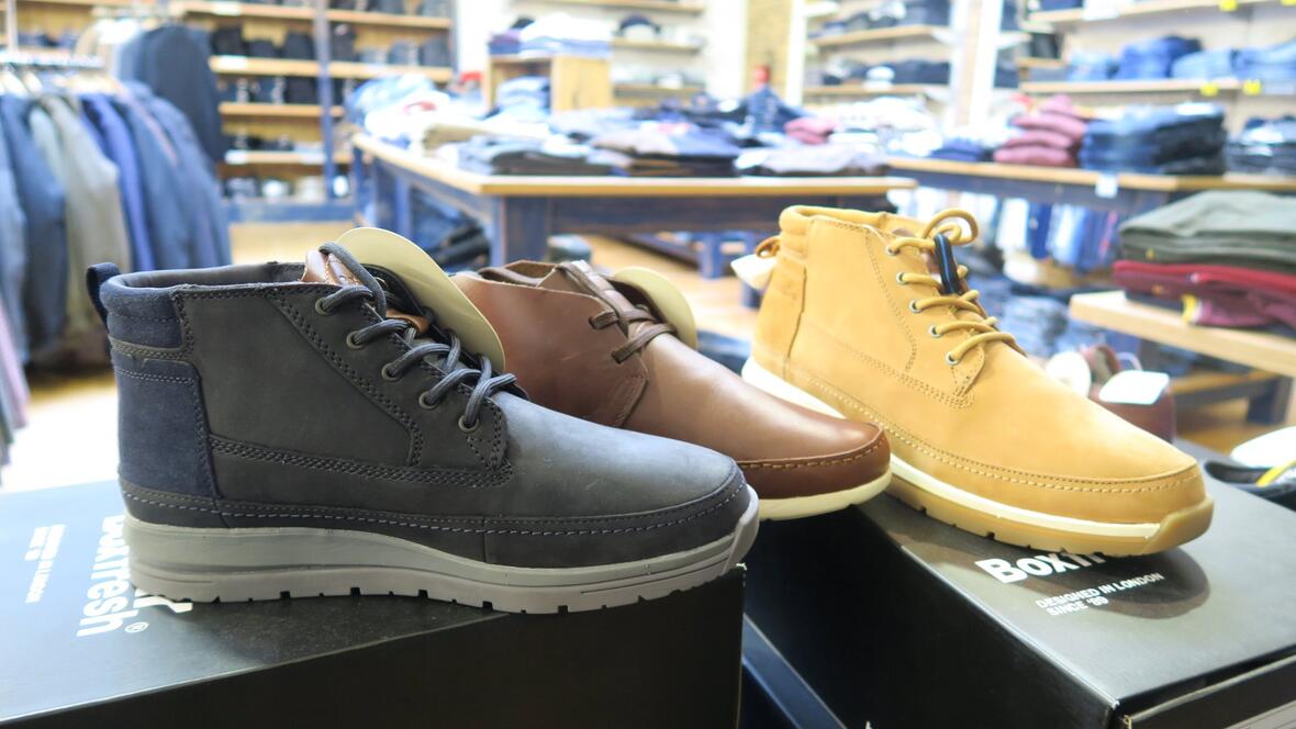 wir-bieten-auch-halbschuhe-in-verschiedenen-ausfertigungen-an